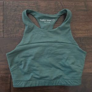 Outdoor voices size s green heather crop sports top